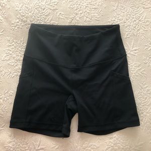 Soft and stretchy shorts